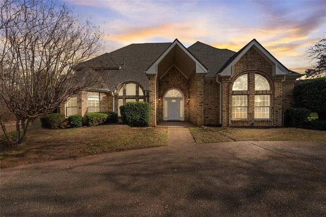 3302 Scarborough Lane Court, Colleyville
