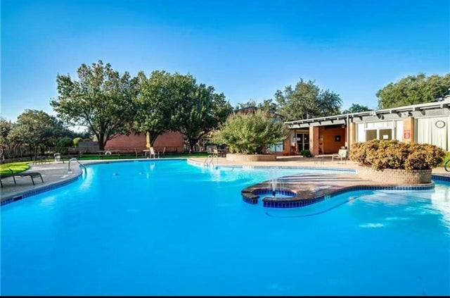 Photo of Listing #21141858