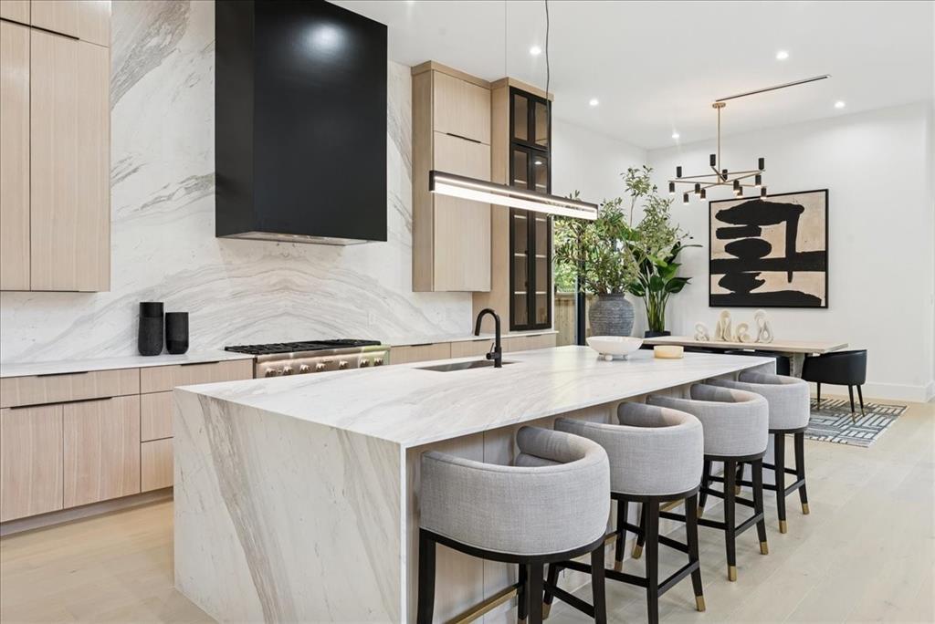 7111 Coronado Avenue, Dallas