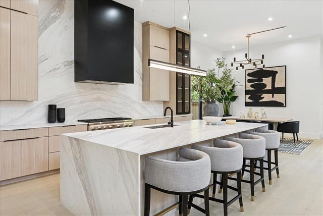 7111 Coronado Avenue, Dallas