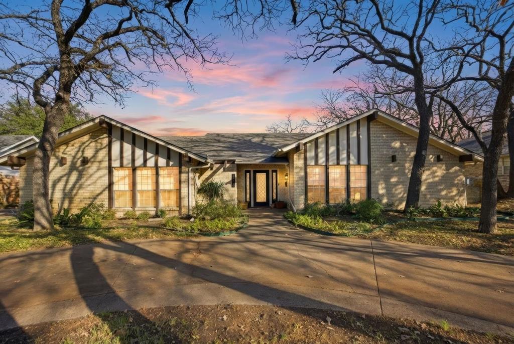 1620 Oak Meadow Drive, Irving