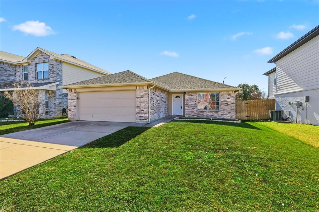 2112 Valley Forge Trail, Fort Worth