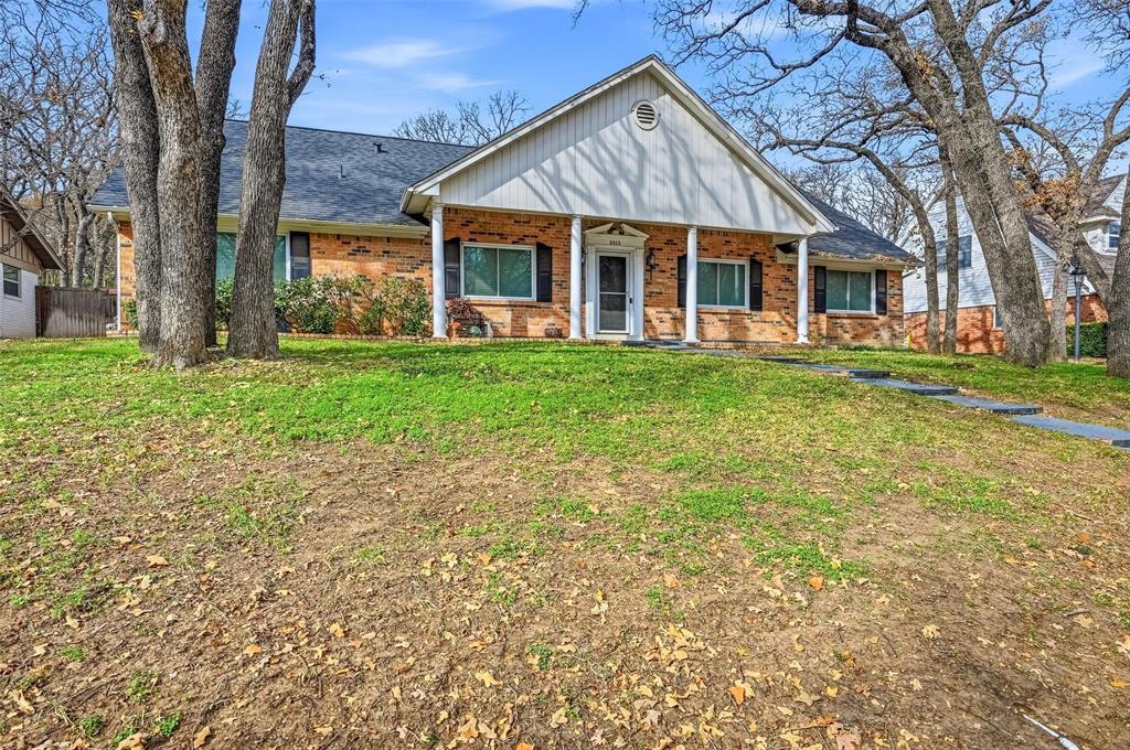 3015 Yellowstone Drive, Arlington