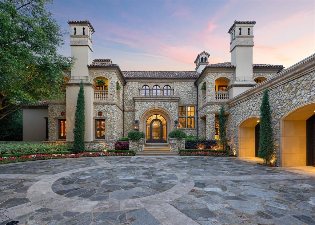 15 Robledo Drive, Dallas