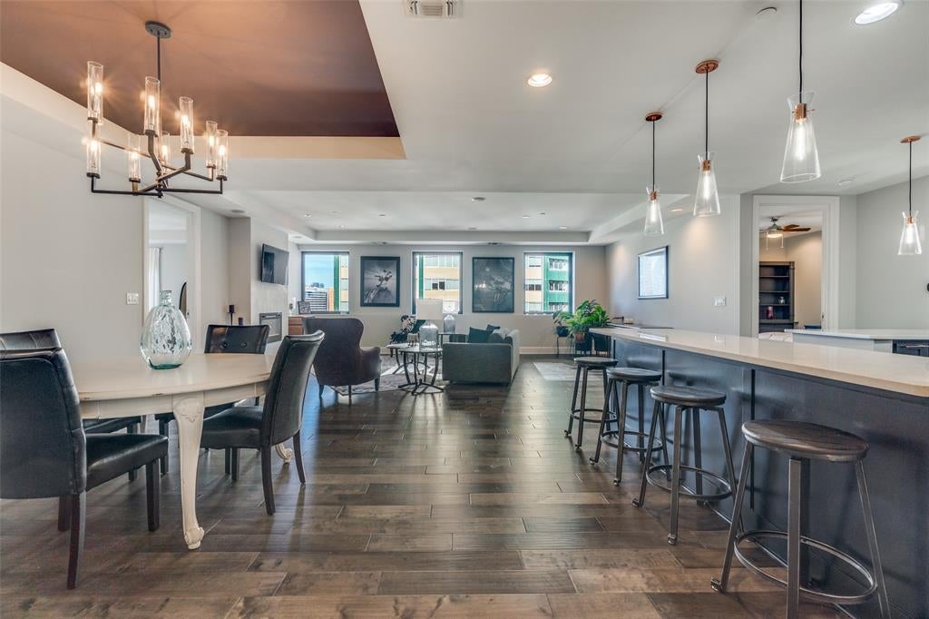 1505 Elm Street 1504, Dallas