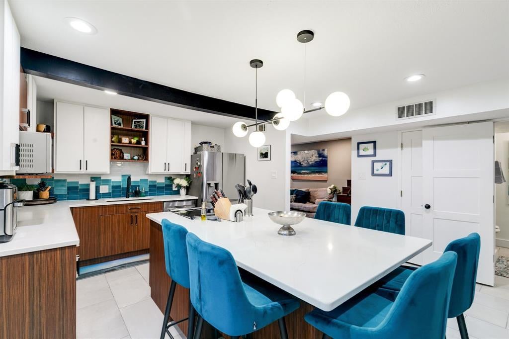 4347 Dickason Avenue 111, Dallas