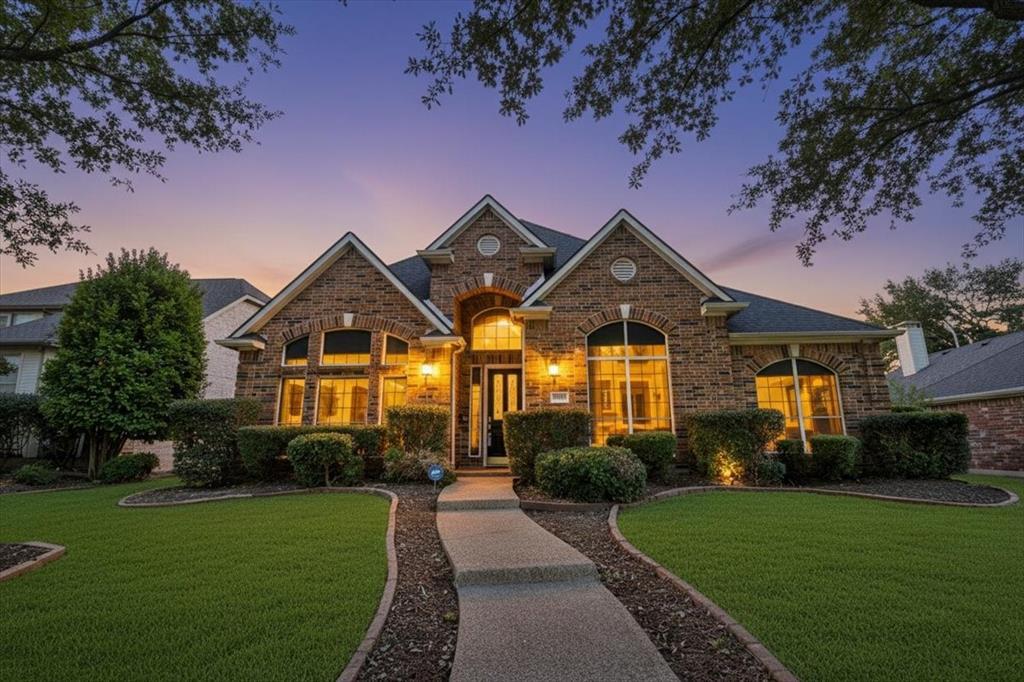 17832 River Chase Drive, Dallas