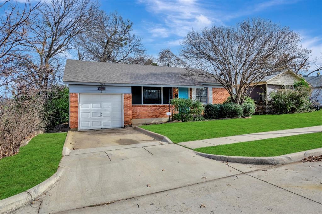 2509 Wayside Avenue, Fort Worth