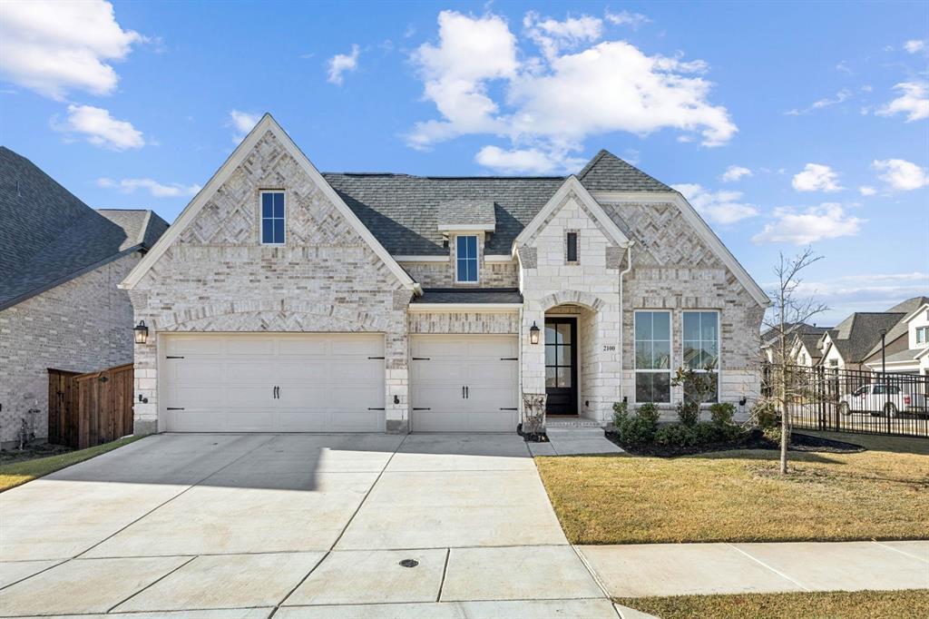 2100 Pleasant Run Lane, Fort Worth