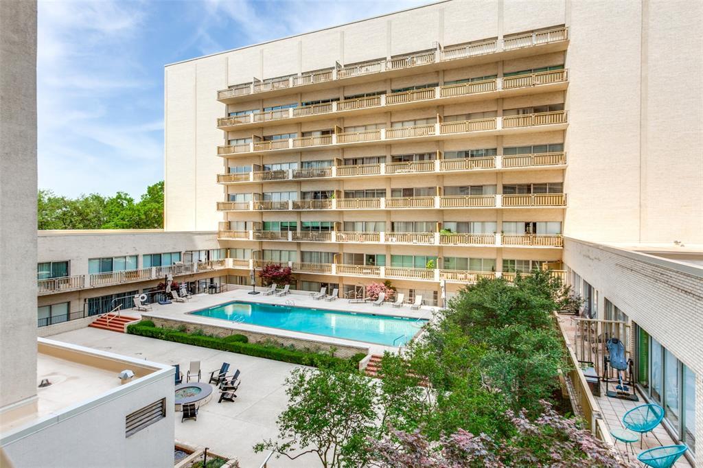 6211 W Northwest Highway 304, Dallas