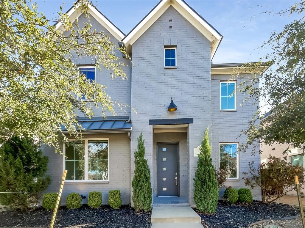 1034 Kennedy Drive, Allen