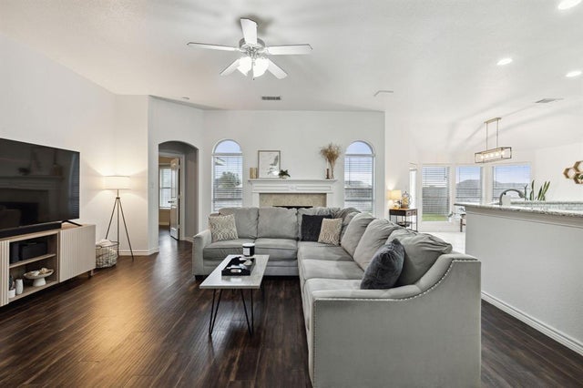 Photo of Listing #21145713