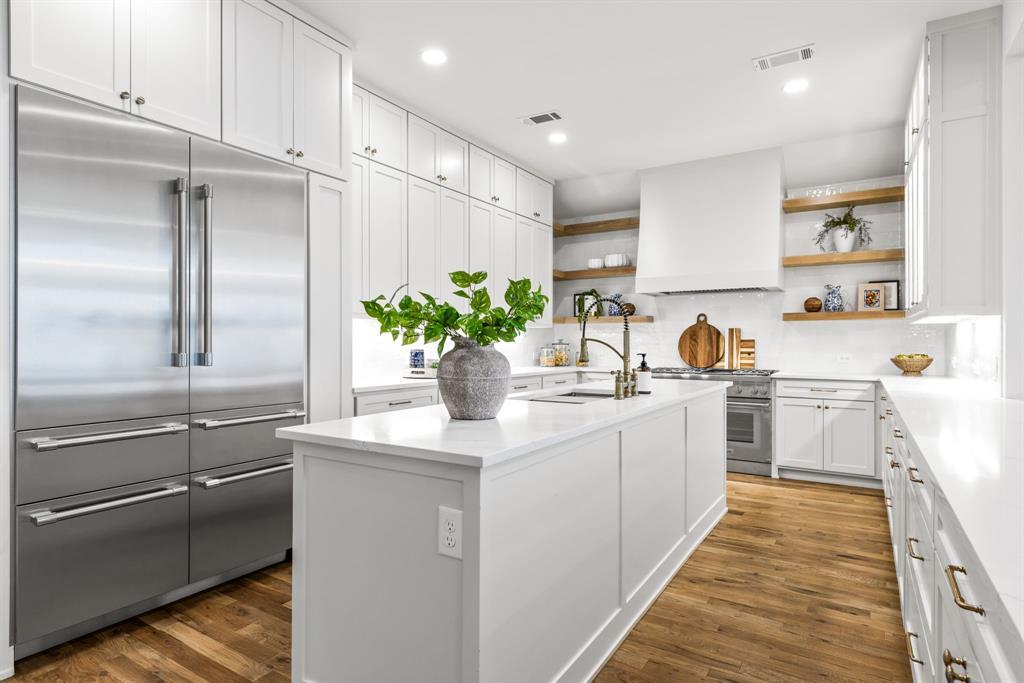 7 Royal Terrace Court, Dallas