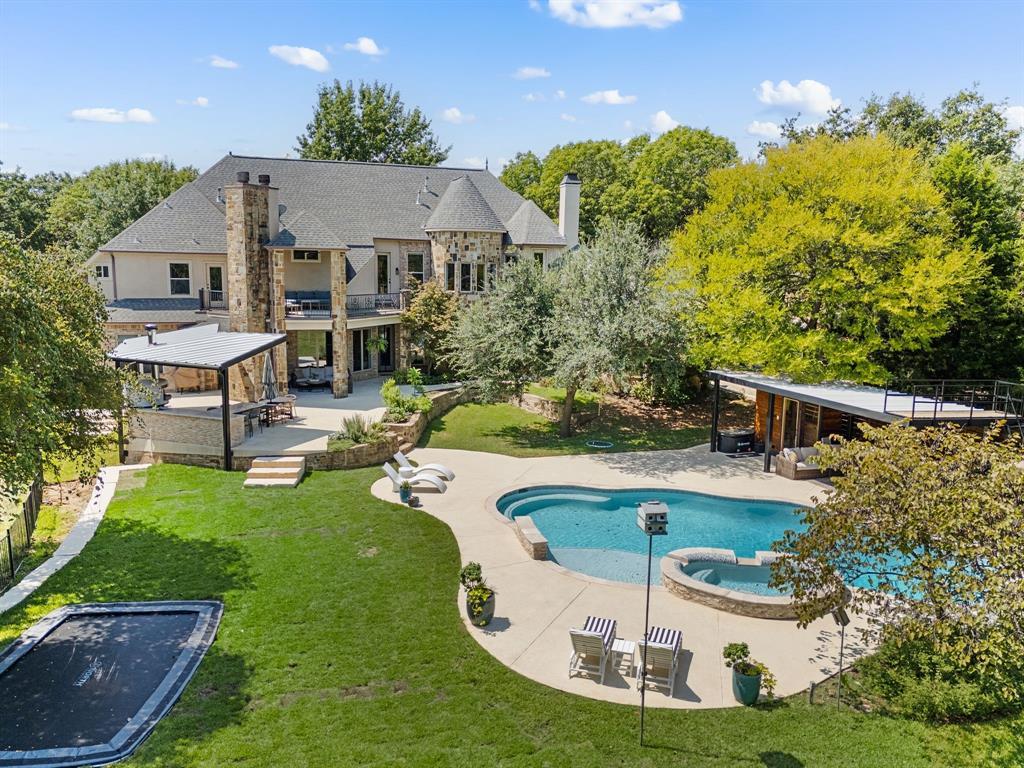 831 Simmons Court, Southlake