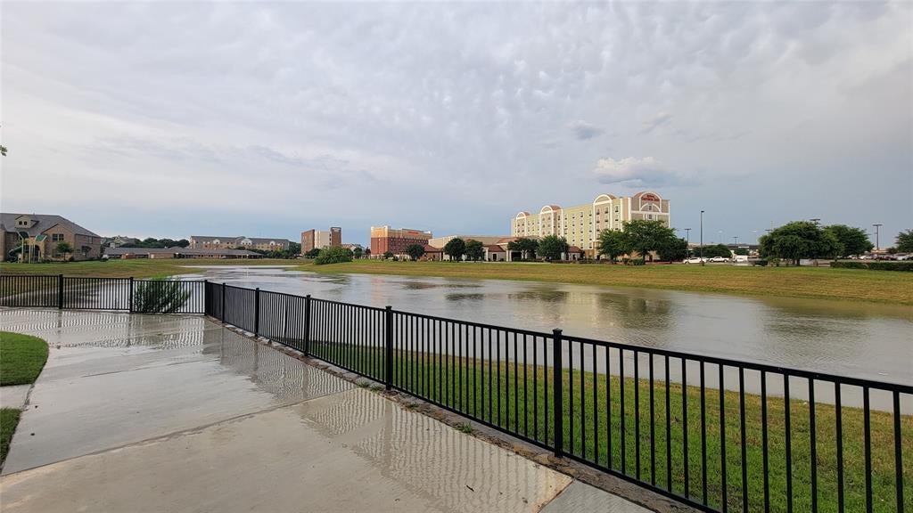 2739 Levee Lane, Lewisville