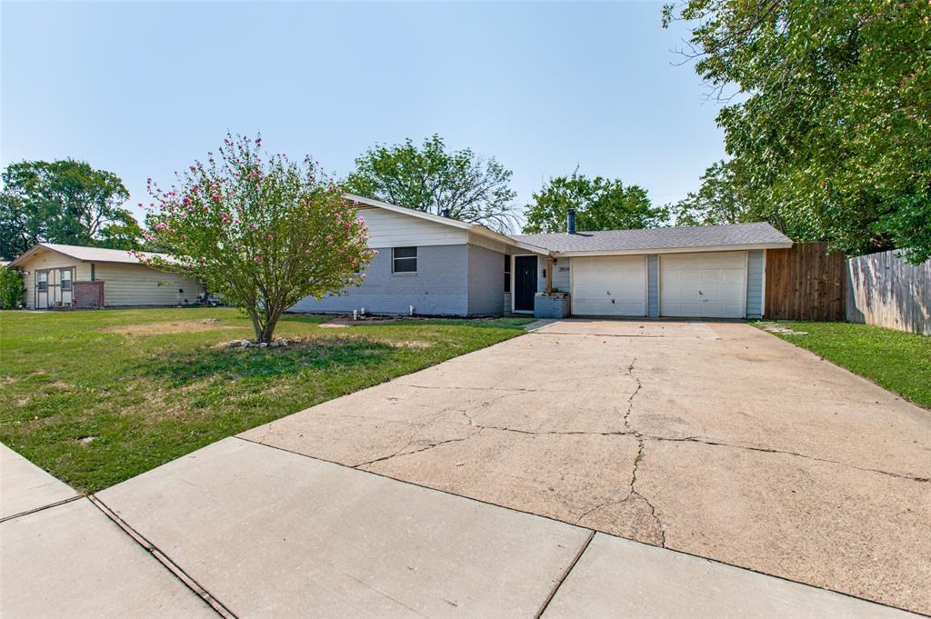 2804 Vassar Drive, Irving
