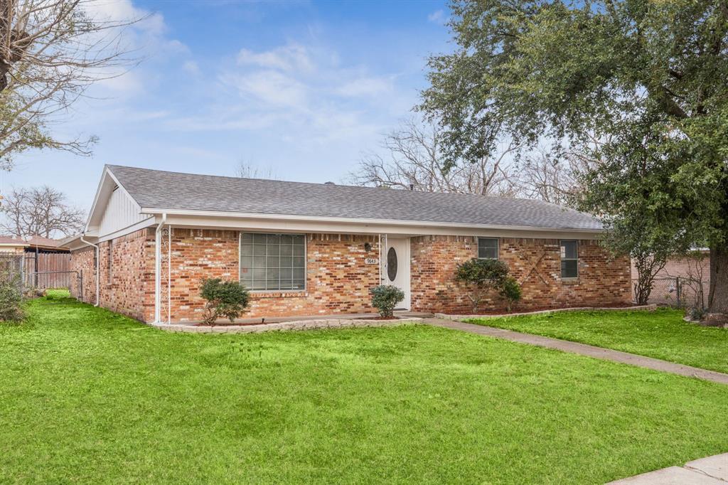 9643 Altacrest Drive, Dallas