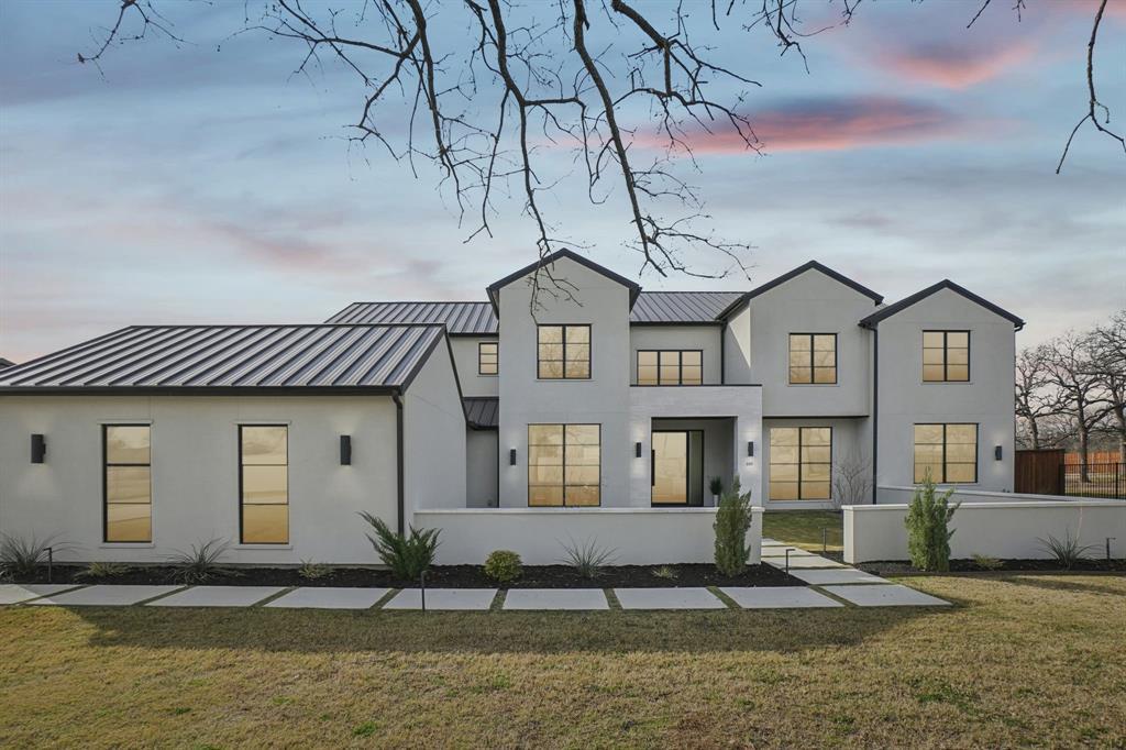 310 Shady Oaks Drive, Southlake