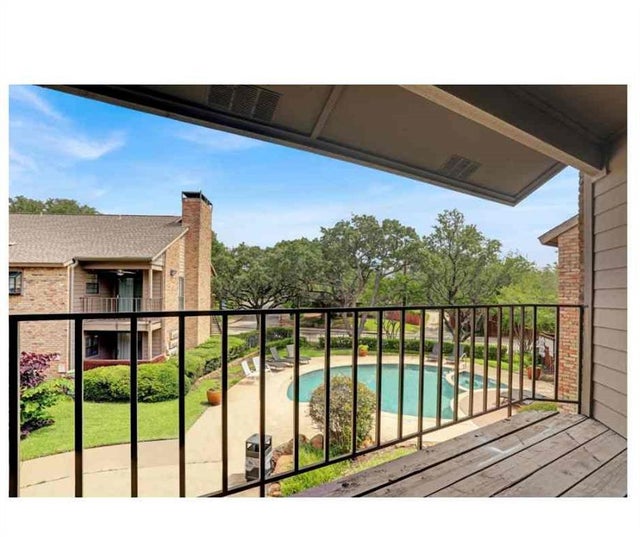 15221 Berry Trail 304, Dallas