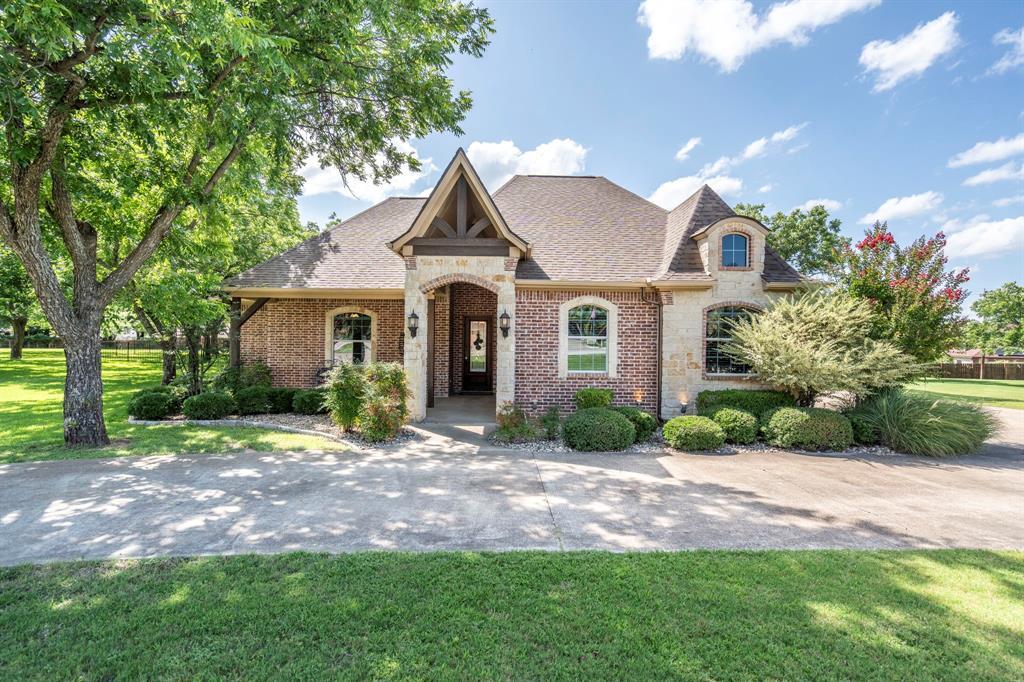 6506 Colonial Drive, Granbury