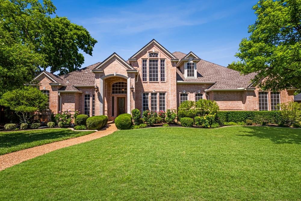 901 Canterbury Lane, Keller