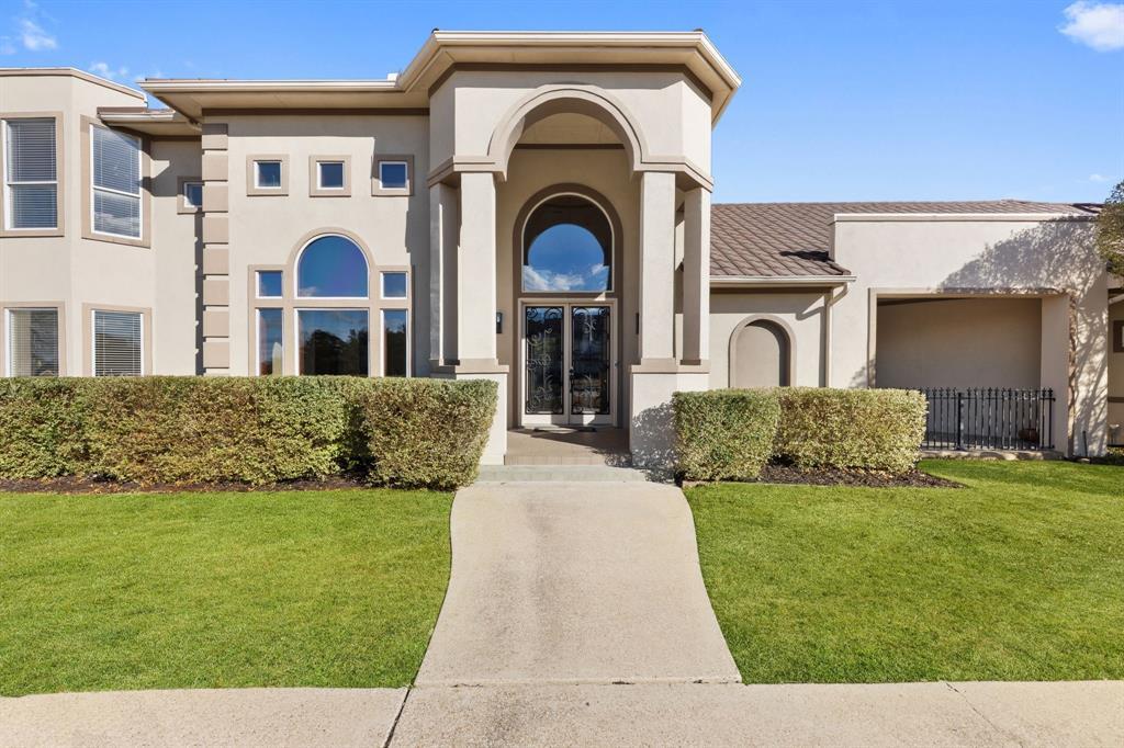 1202 Regents Park Court, DeSoto