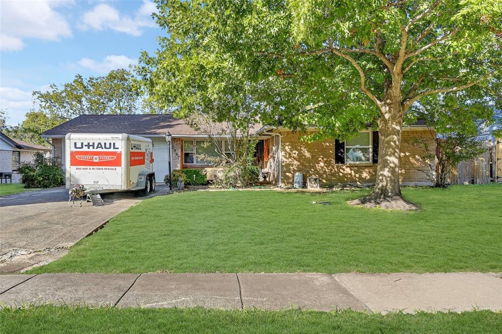 2947 Cameo Lane, Farmers Branch