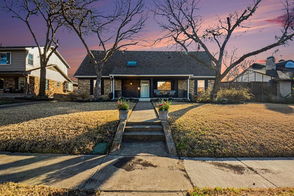 627 Opal Lane, Richardson