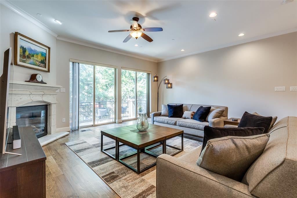 6333 Richmond D, Dallas