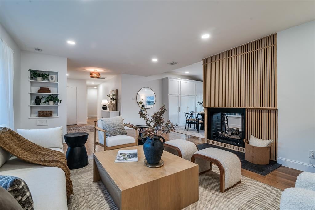 1319 El Patio Drive, Dallas