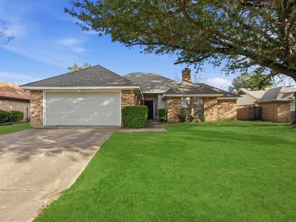 4812 Applewood Road, Fort Worth