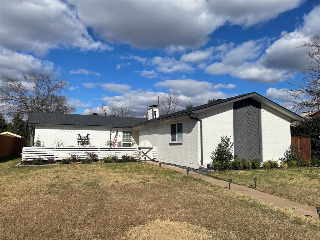 1121 Midway Drive, Richardson