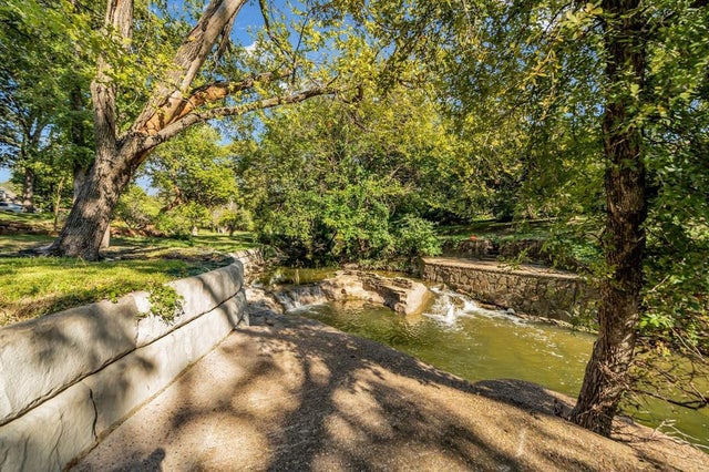 2972 Maydelle Lane, Farmers Branch