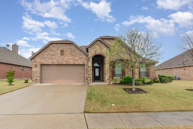 1025 Saint Matthew Circle, Royse City