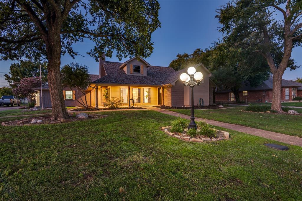 2209 Vicksburg Drive, Sachse