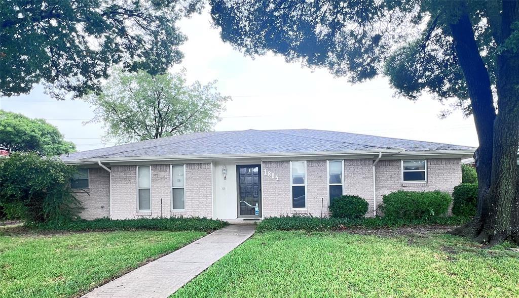 1804 University Drive, Richardson