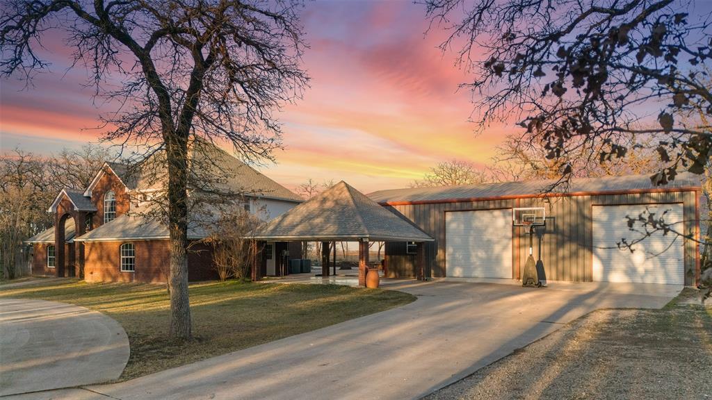 102 County Road 424a, Lorena