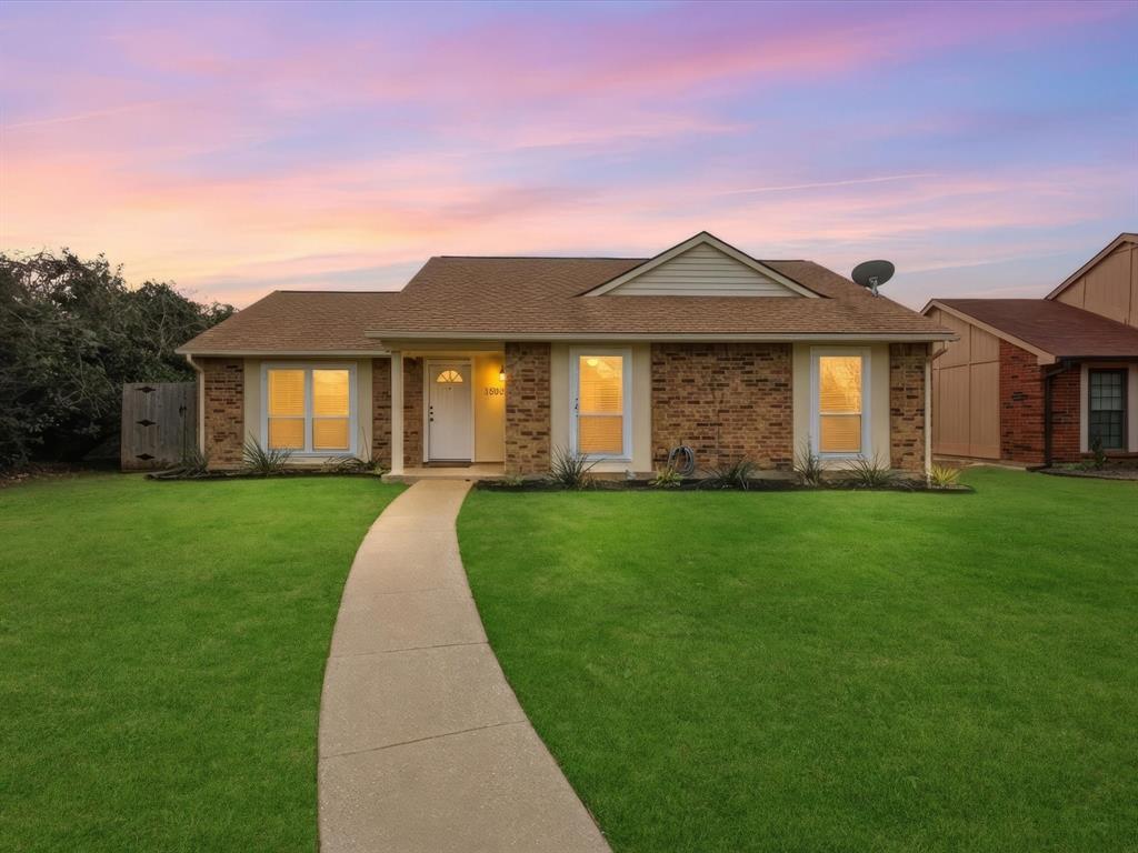 1202 Cherrywood Court, Allen