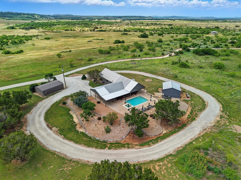 186 W Hells Gate Drive, Strawn