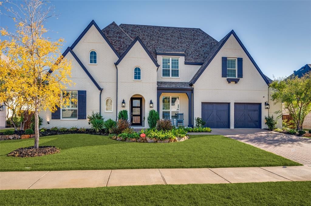 1931 Star Trace Parkway, Prosper