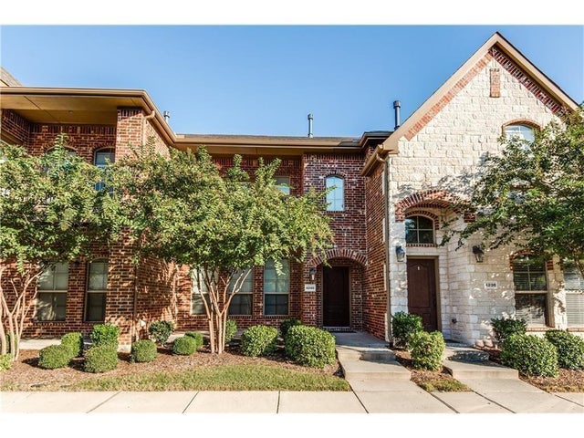 4240 Comanche Drive, Carrollton