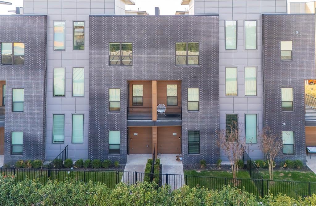 2000 Park Avenue 110, Dallas