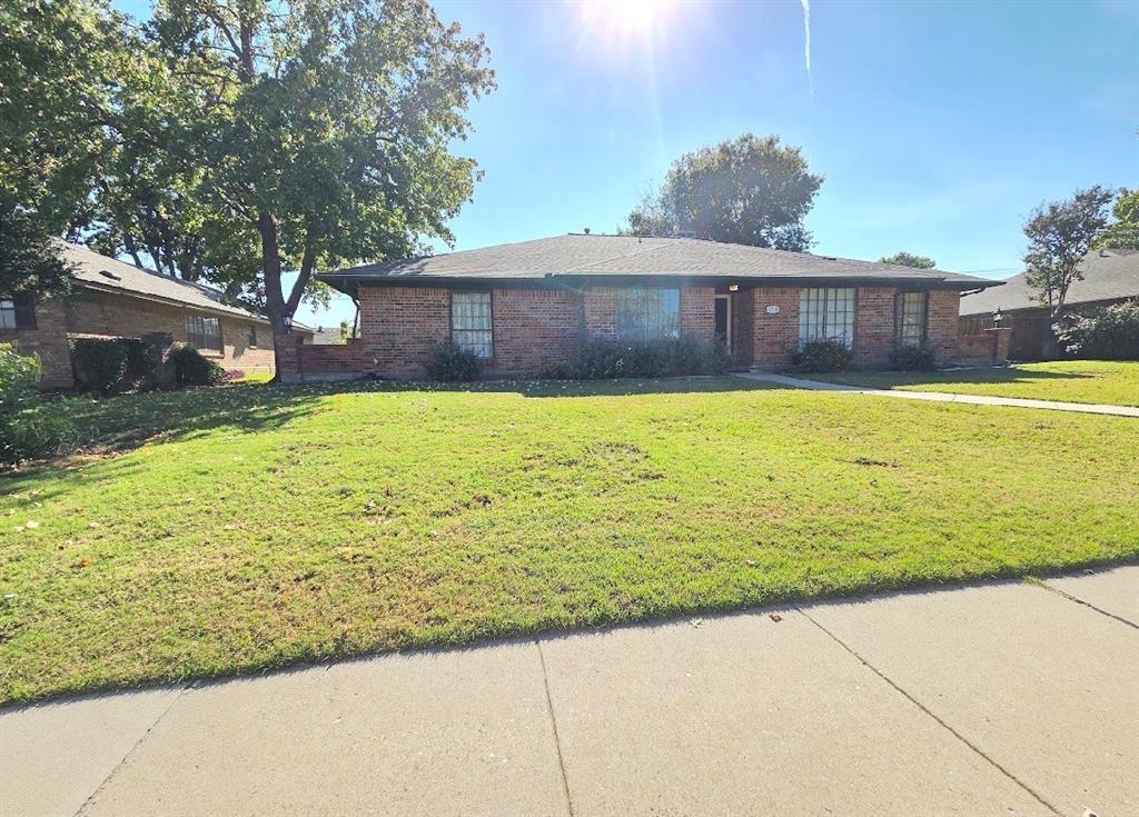 2720 Crow Valley Trail, Plano