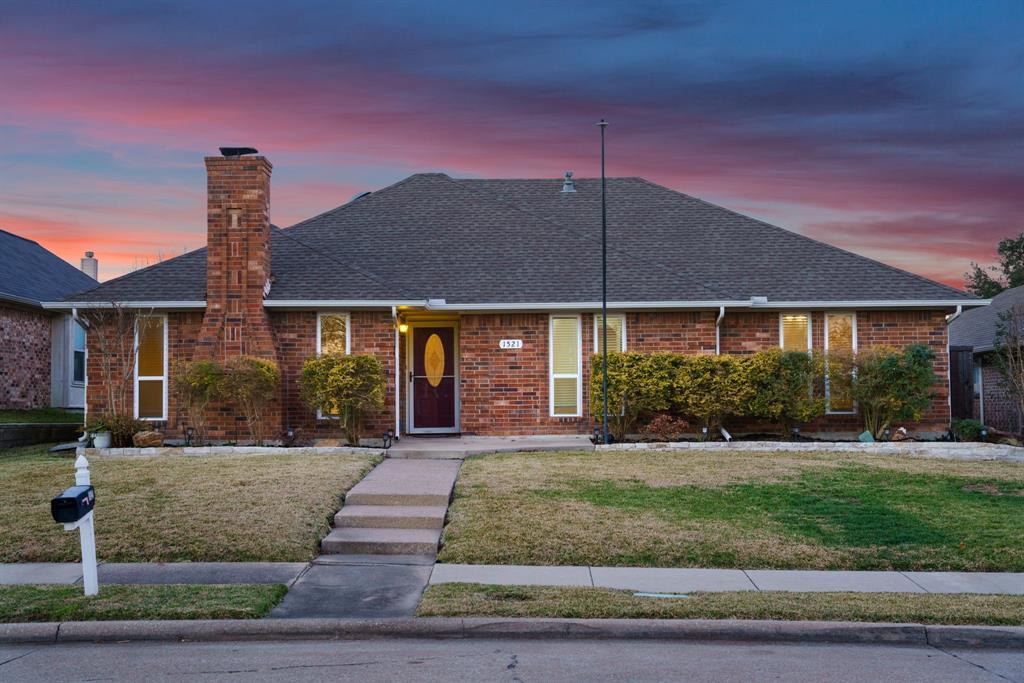 1521 Barclay Drive, Carrollton