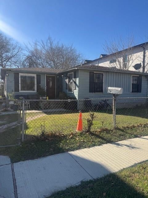 1934 Calypso Street, Dallas