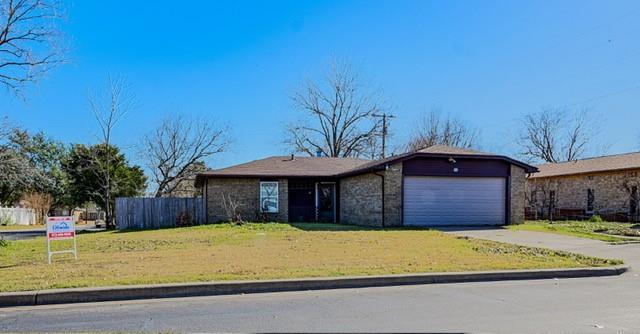 224 Etta Avenue, Waxahachie
