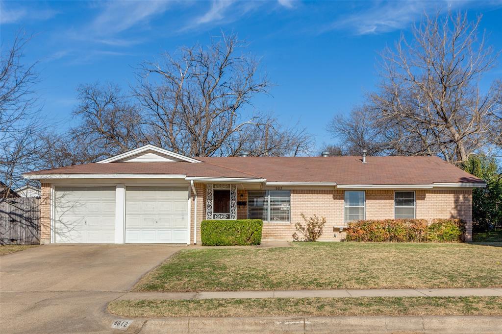 8612 Bangor Drive, Fort Worth