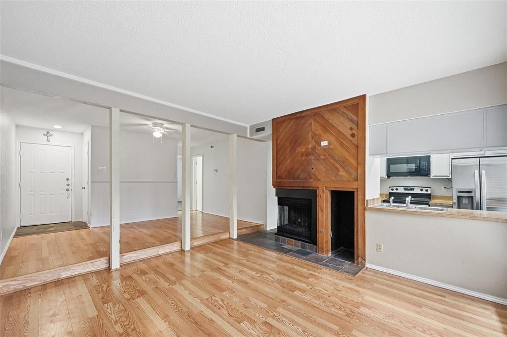 7522 Holly Hill Drive 7, Dallas