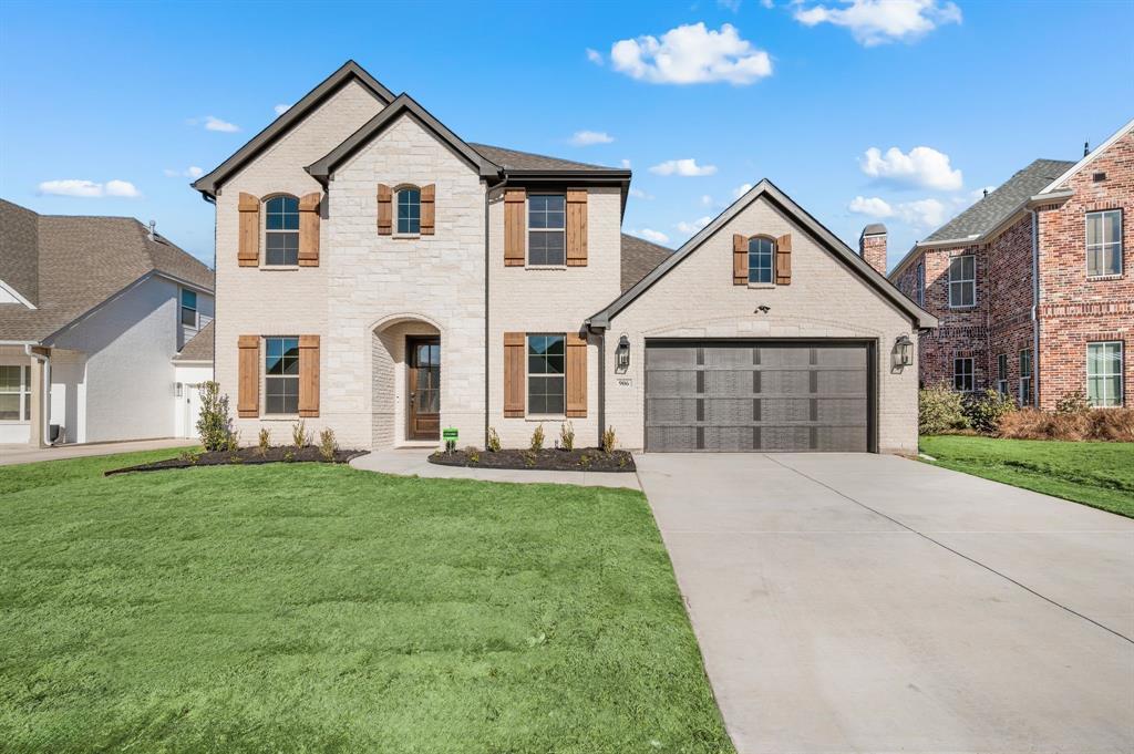 906 Highlands Avenue, Aledo