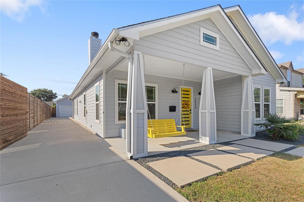 2534 Gladstone Drive, Dallas